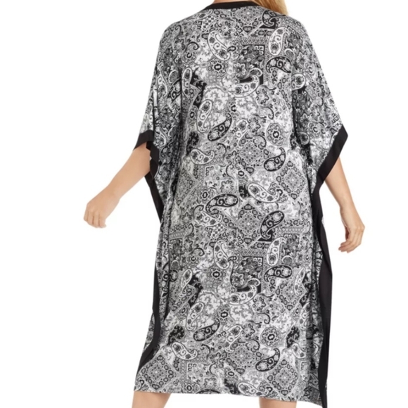 Ellen Tracy Black and White Paisley Dress - Picture 2 of 3